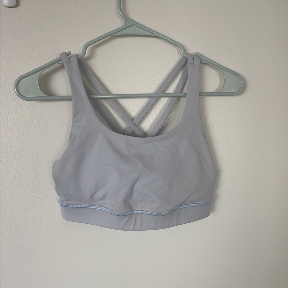 Light blue energy bra size 6 lululemo